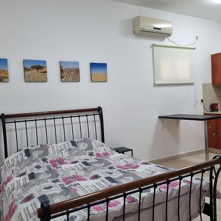 Ferienwohnung הבית באלרואי Rischon LeZion Exterior foto